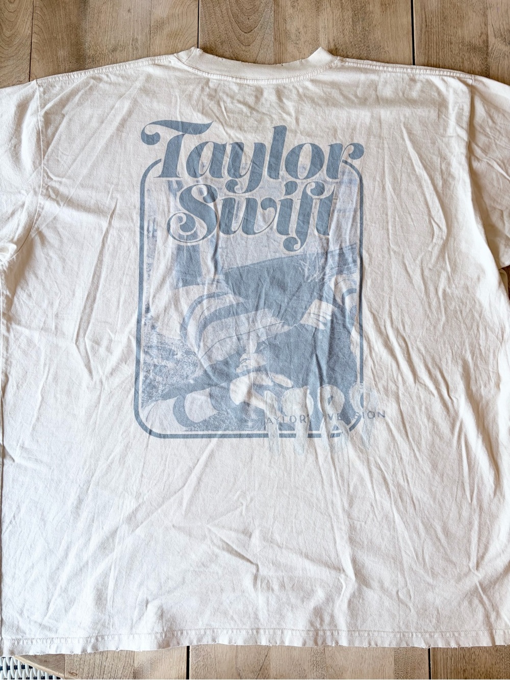 Taylor Swift official authentic 1989 Stay T-Shirt Like New cream 2XL